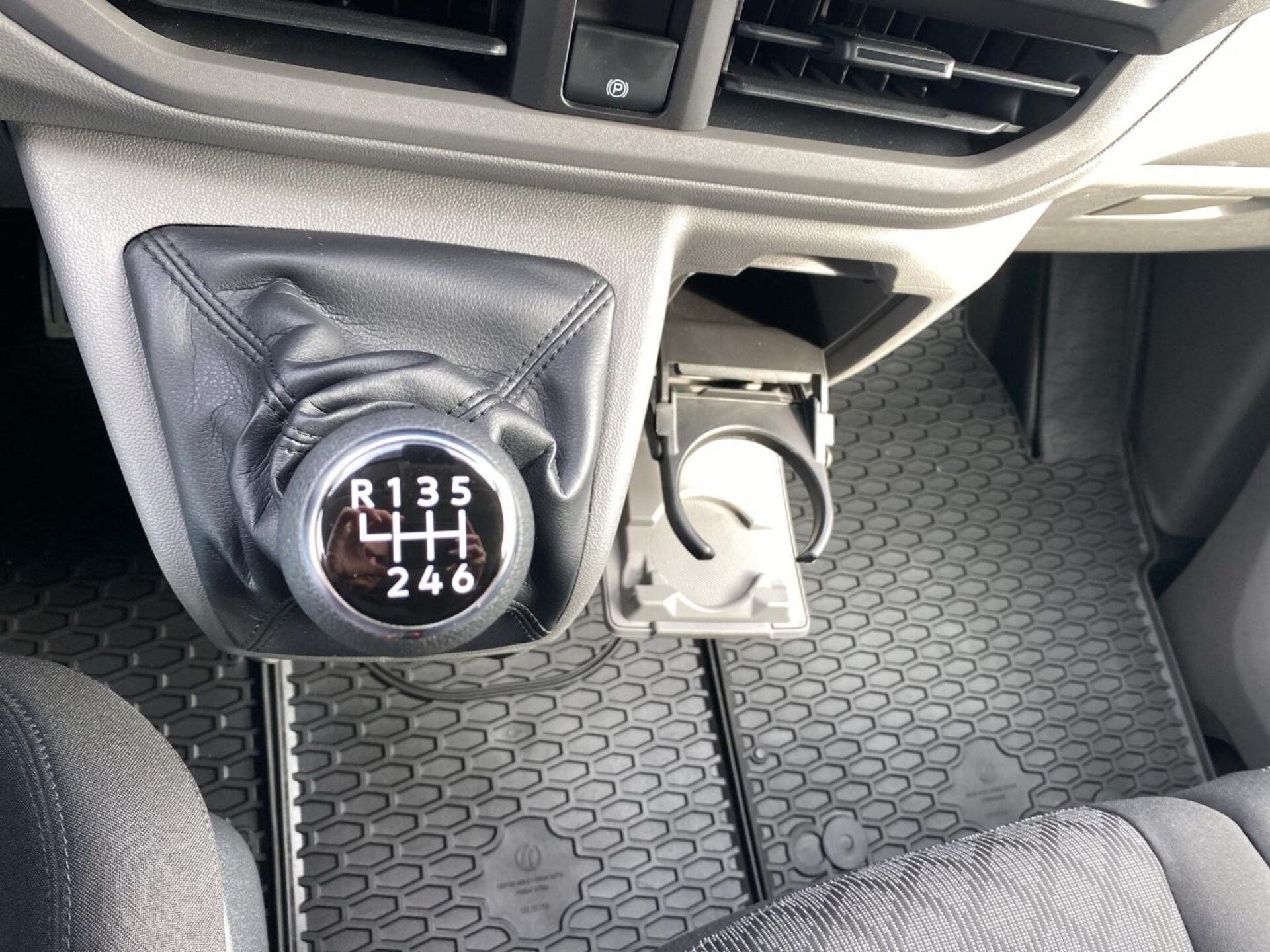 Volkswagen Transporter Kasten kurzer Radstand