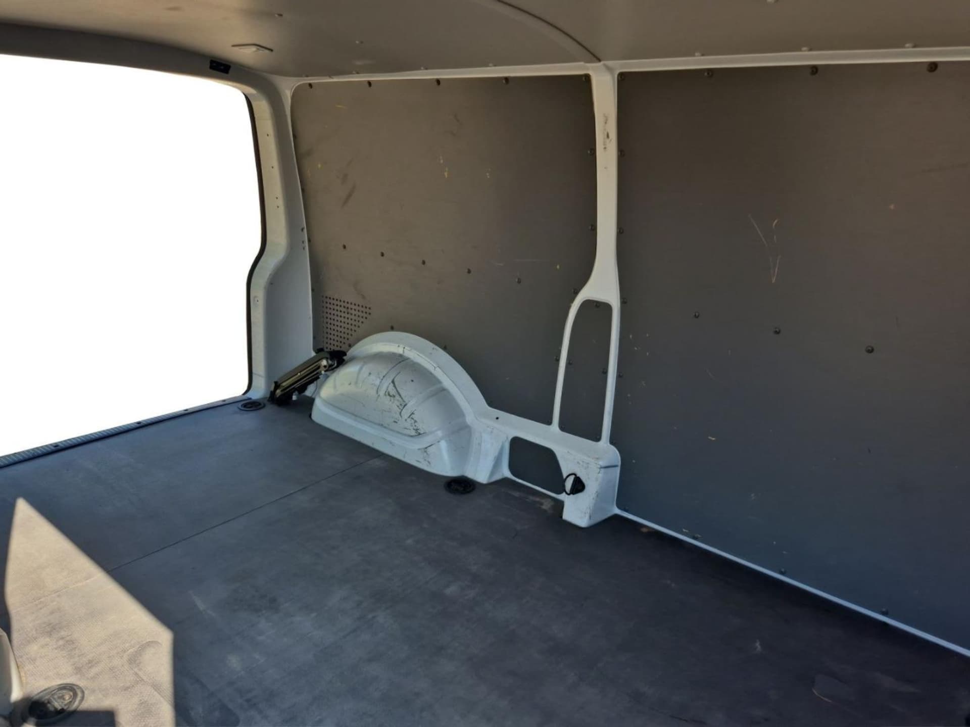 Volkswagen T6.1 Transporter Kasten langer Radstand