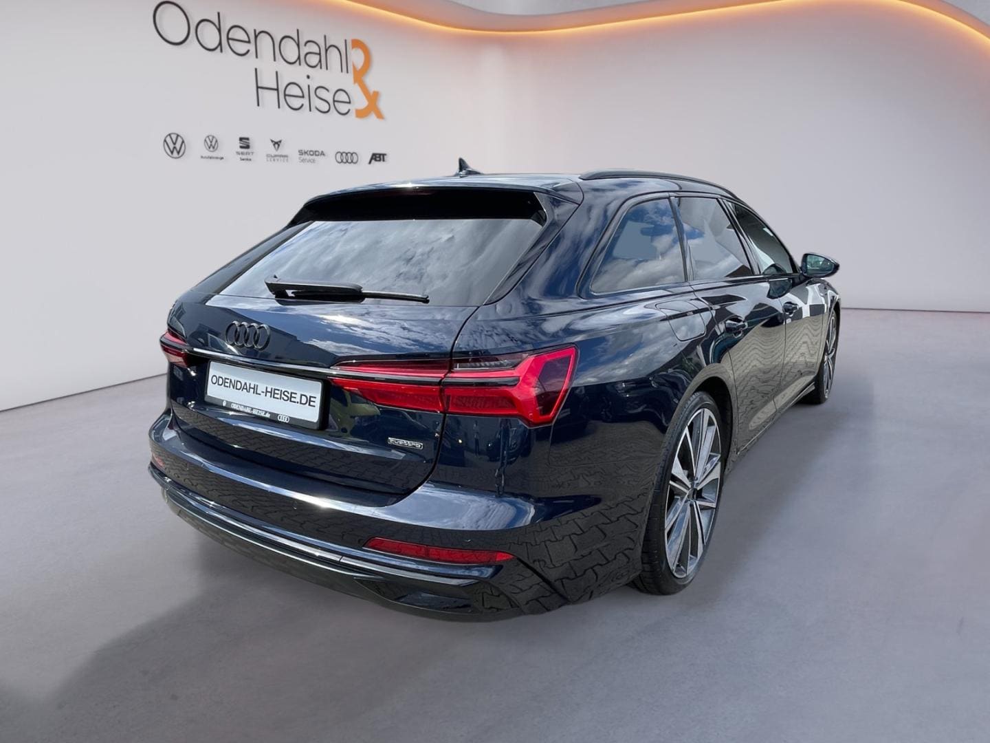 Bild über Audi A6 Avant S line 55 TFSI quattro S tronic - für weitere Informationen kontaktieren Sie den Audi Partner
