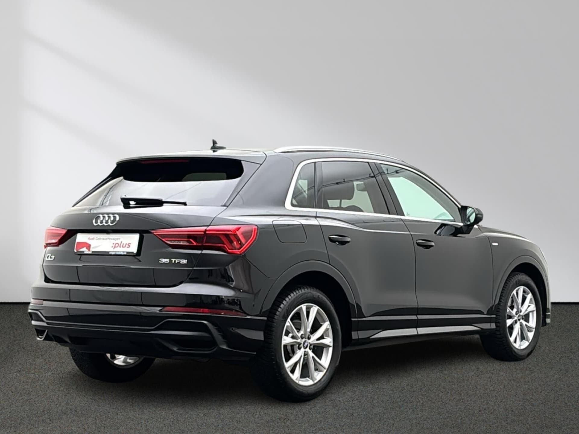 Audi Q3 SUV S line