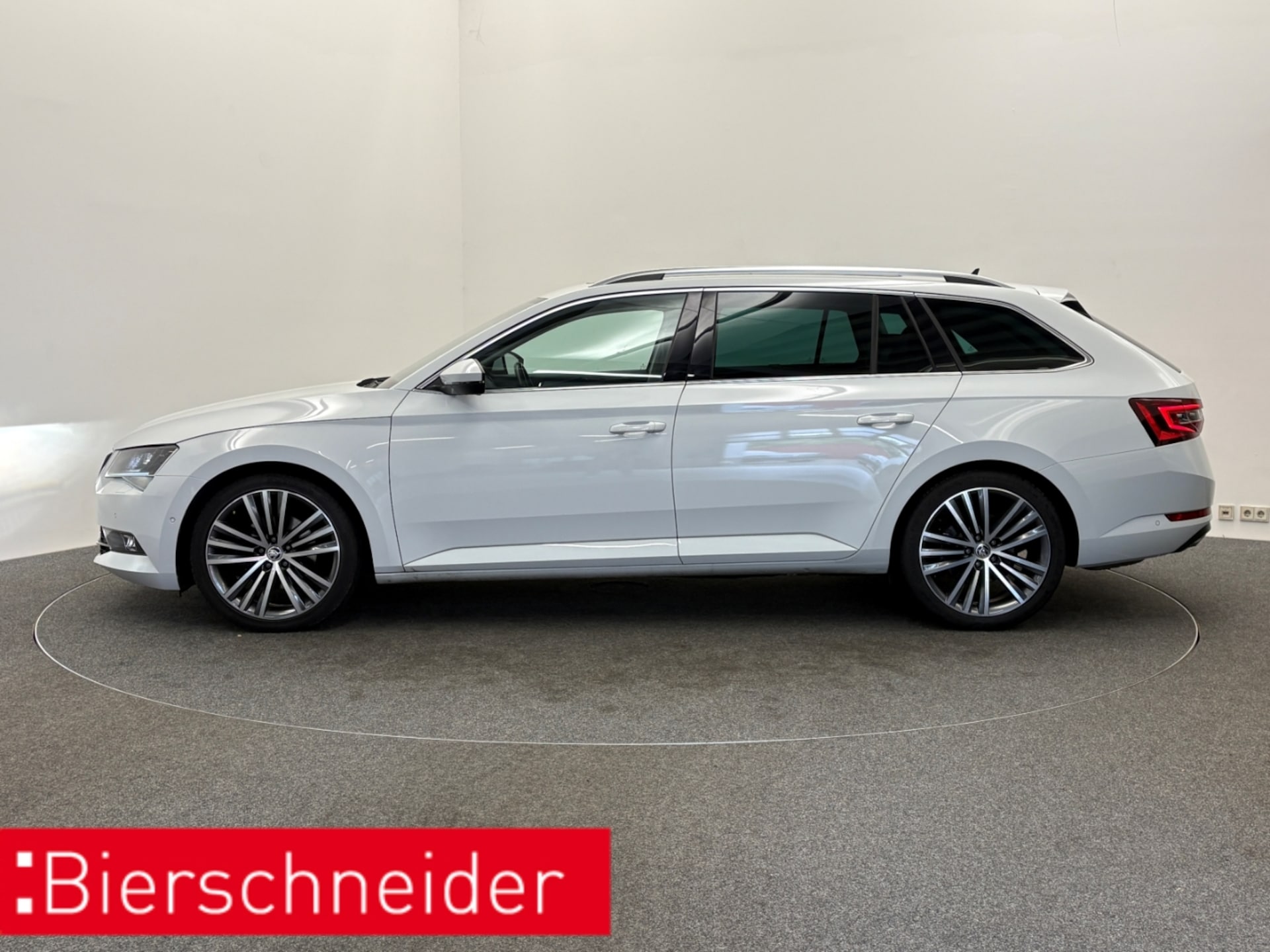 Skoda Superb Combi Style