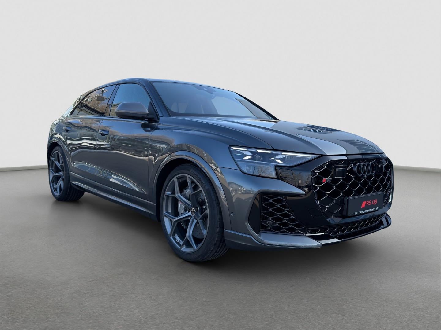 Bild über Audi RS Q8 SUV TFSI quattro 471 kW tiptronic - für weitere Informationen kontaktieren Sie den Audi Partner