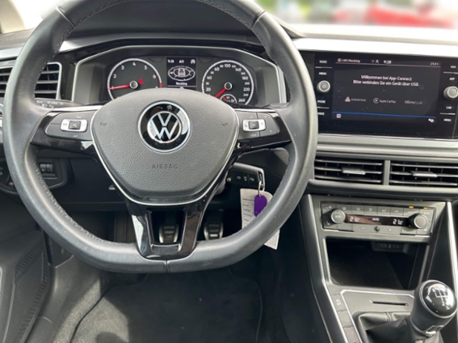 Volkswagen Polo Active