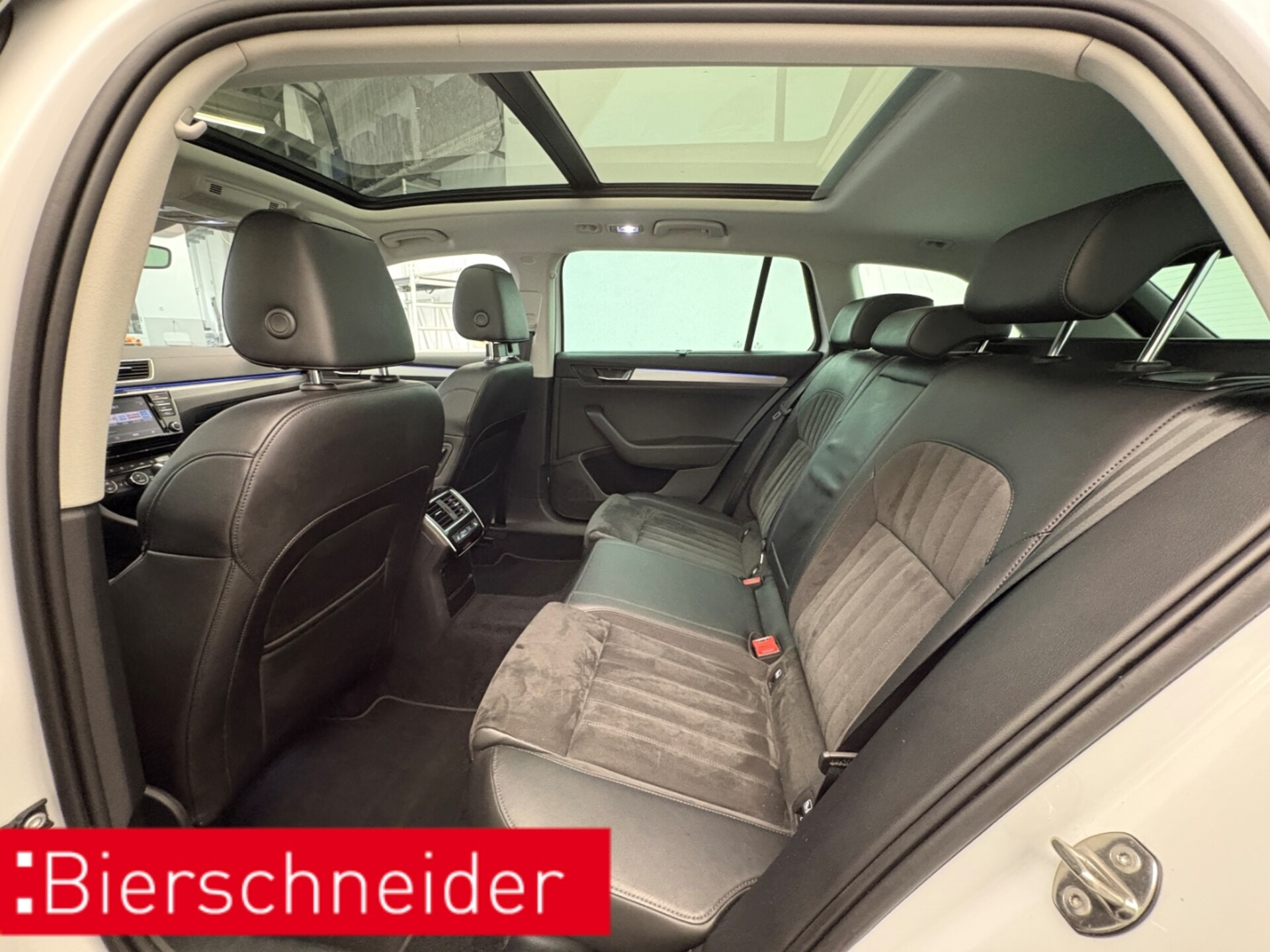 Skoda Superb Combi Style