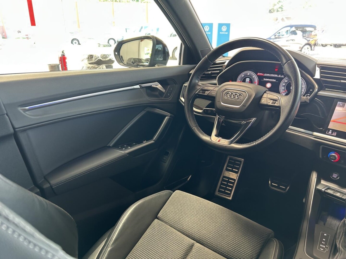 Image about Audi Q3 S line 40 TDI quattro S tronic
