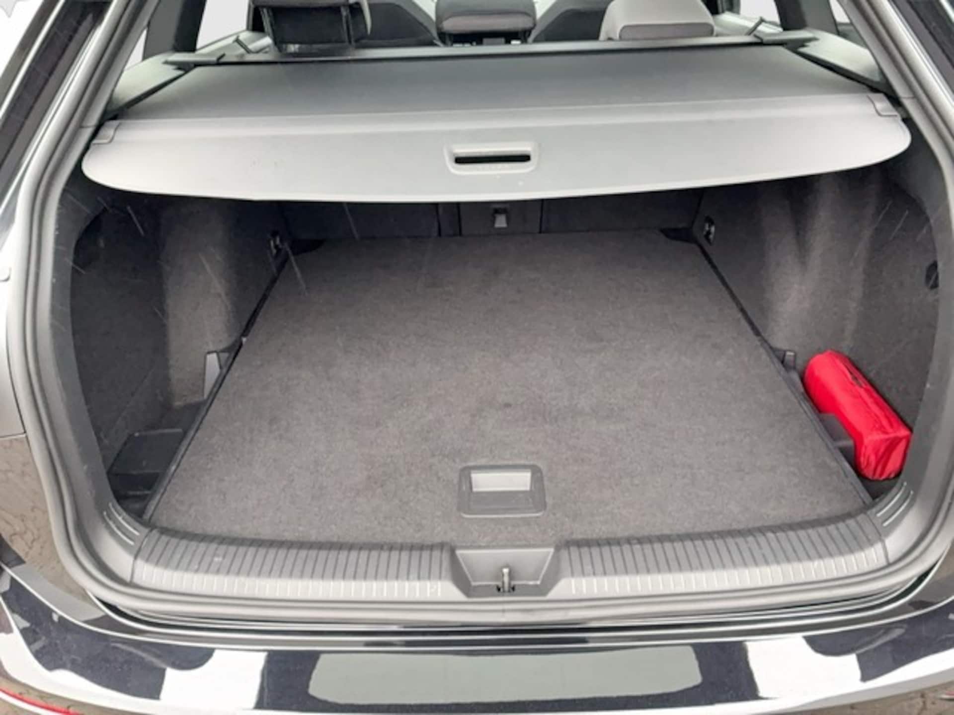 Volkswagen Golf Variant R-Line