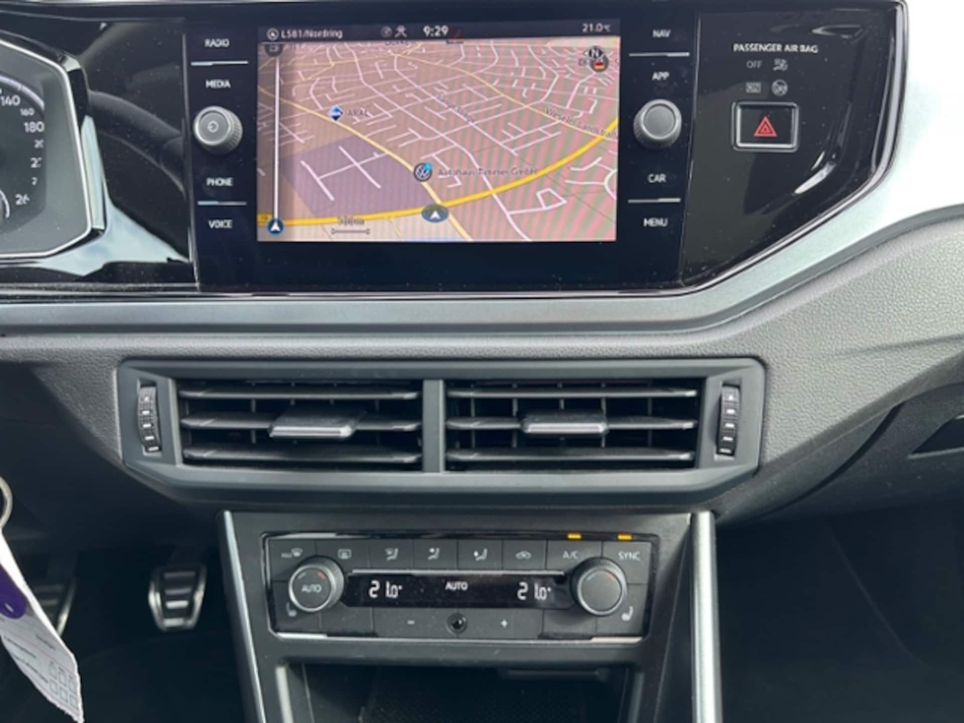 Volkswagen Polo Active