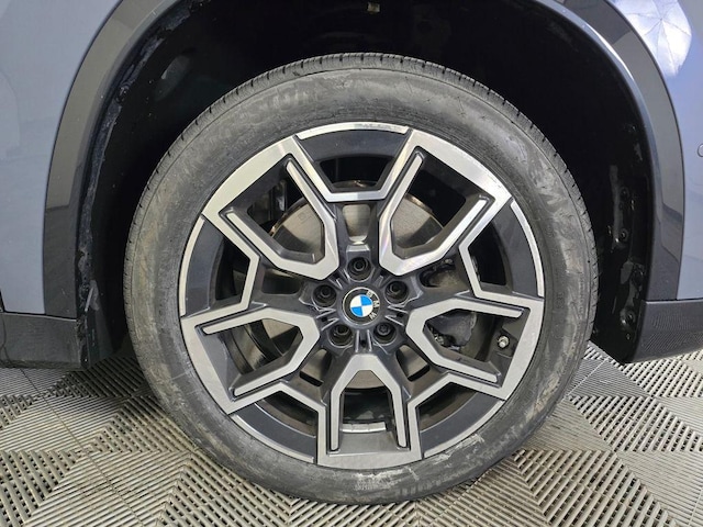 2023 BMW X1