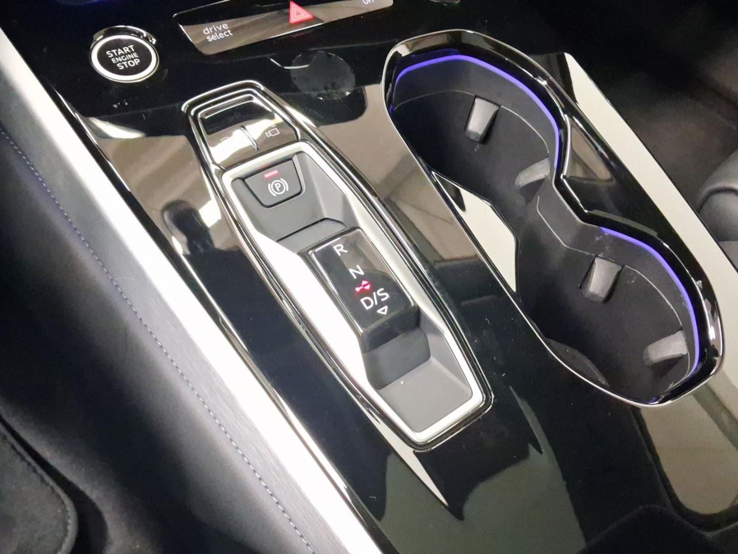 Bild über Audi A5 Avant TDI quattro 150 kW S tronic - für weitere Informationen kontaktieren Sie den Audi Partner