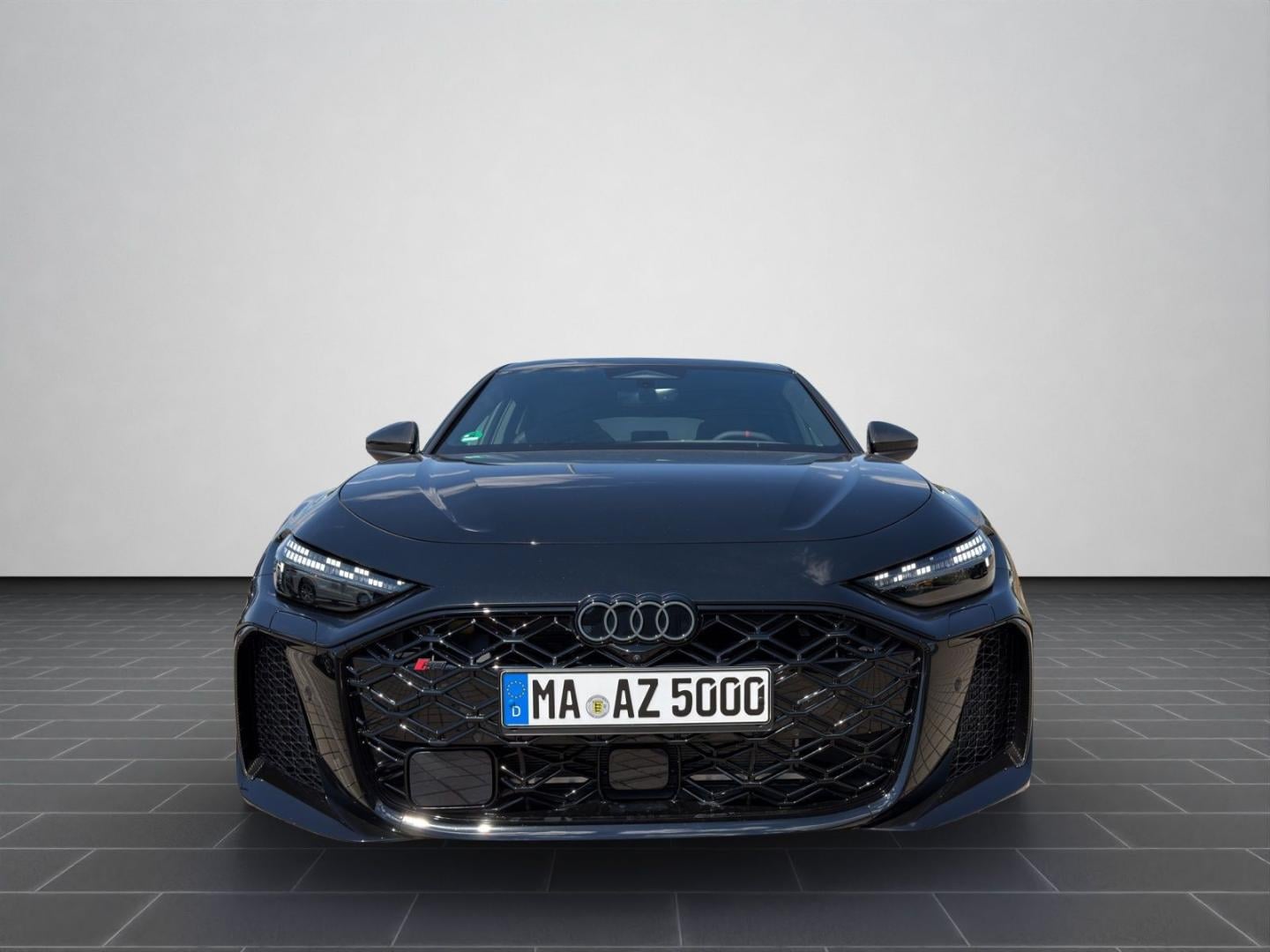 Bild über Audi RS 5 Limousine TFSI quattro 470 kW tiptronic - für weitere Informationen kontaktieren Sie den Audi Partner