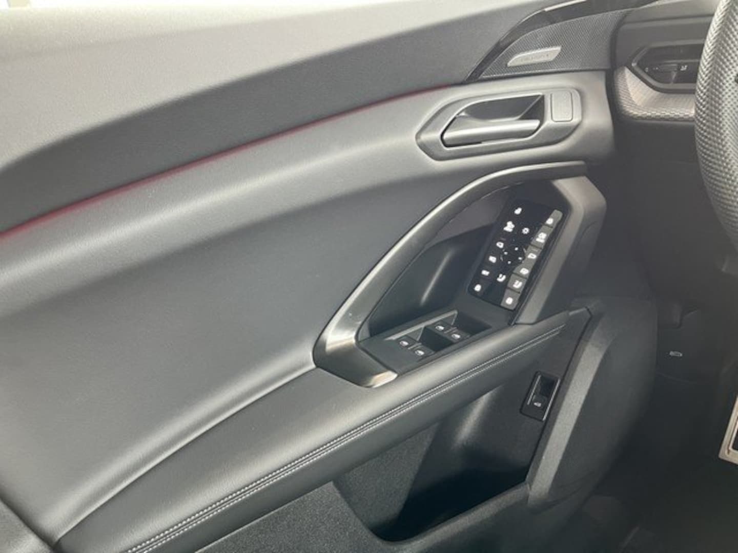 Bild über Audi Q5 Sportback TDI quattro 150 kW S tronic - für weitere Informationen kontaktieren Sie den Audi Partner