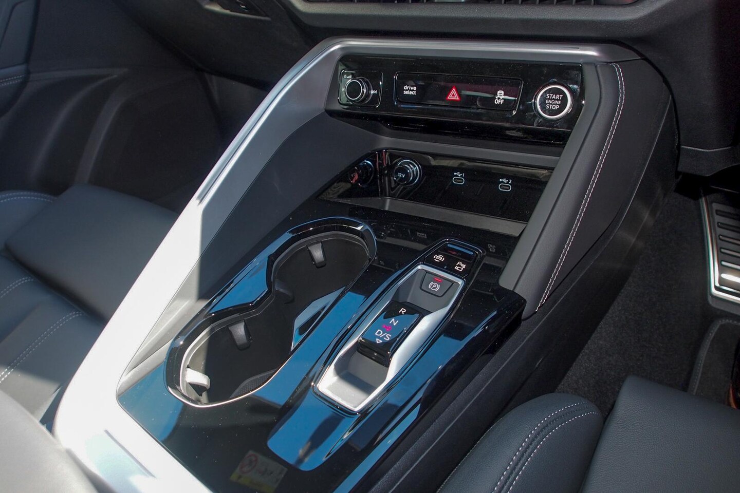 Image about Audi Q5 SUV TDI quattro 150 kW sport
