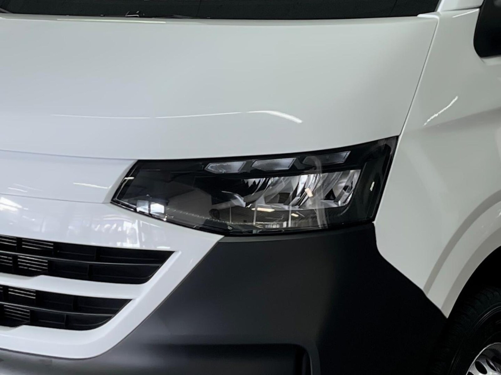 Volkswagen Transporter Kasten langer Radstand – Bild 11