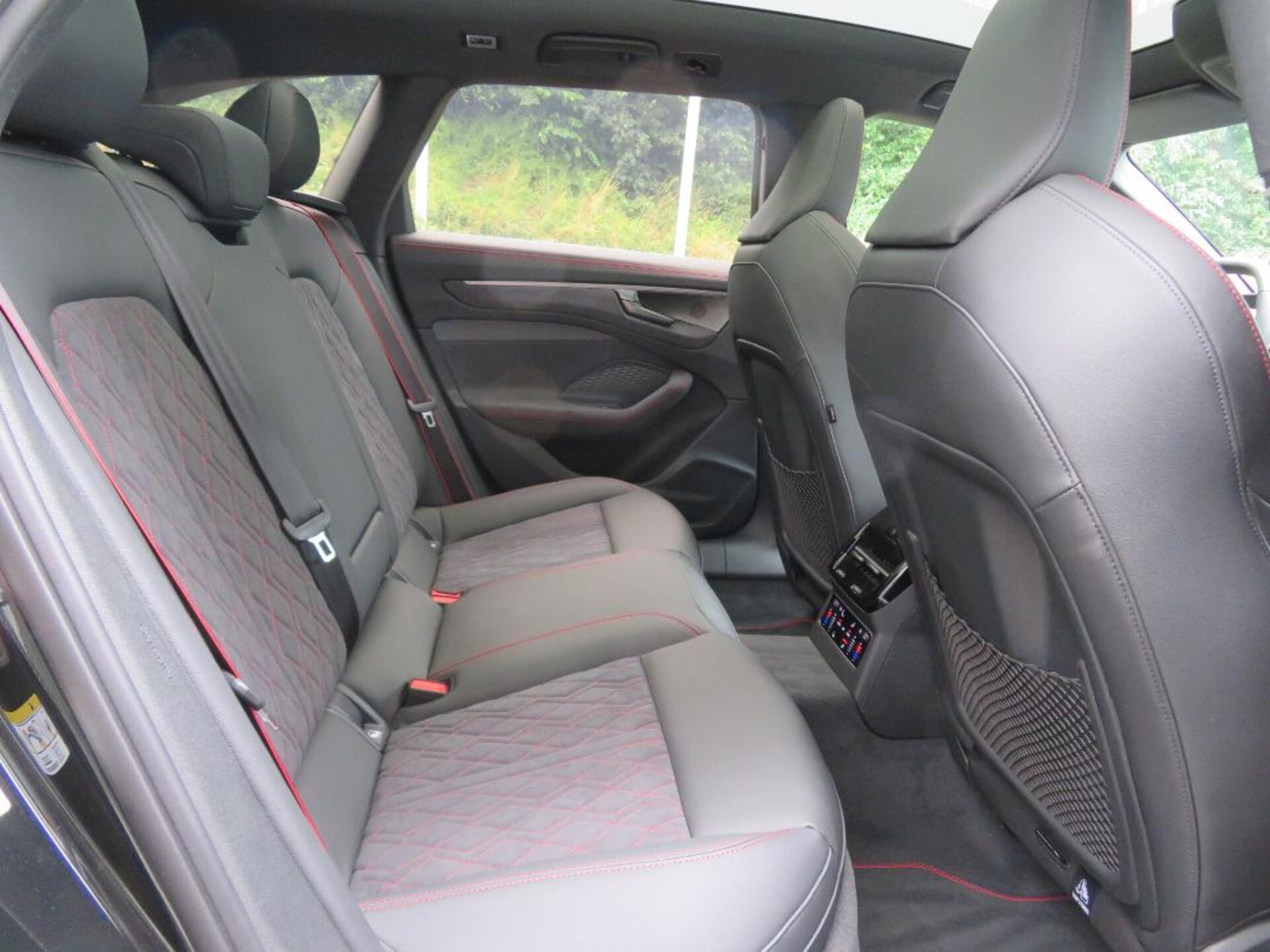 Audi A6 Avant S line