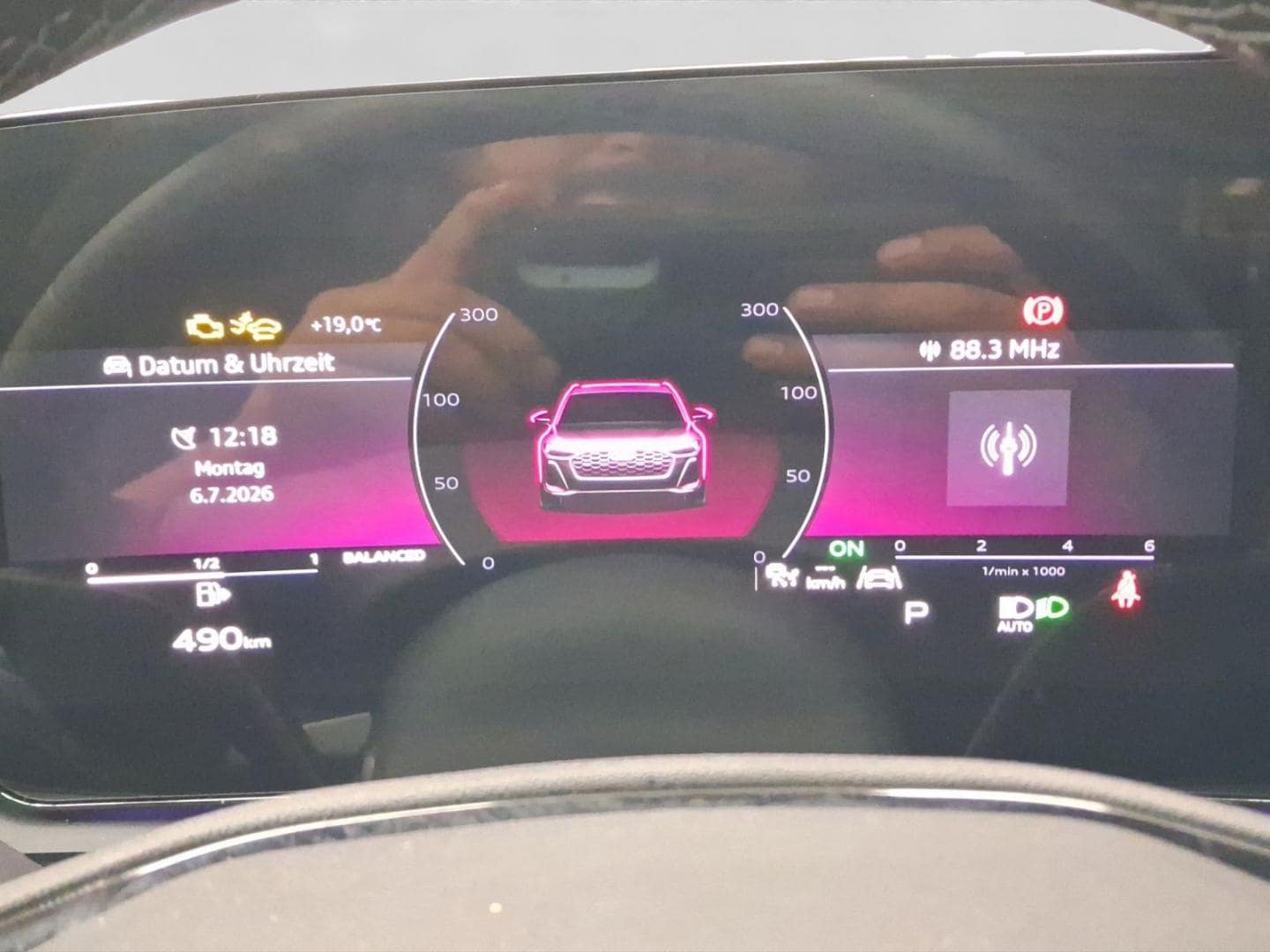 Bild über Audi A5 Avant TDI quattro 150 kW S tronic - für weitere Informationen kontaktieren Sie den Audi Partner