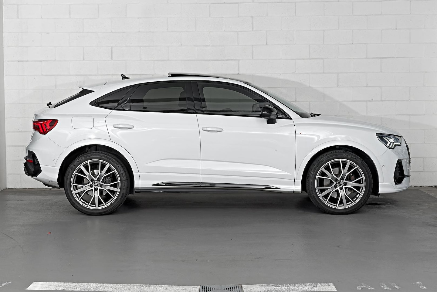 Image about Audi Q3 Sportback S line 40 TFSI quattro S tronic
