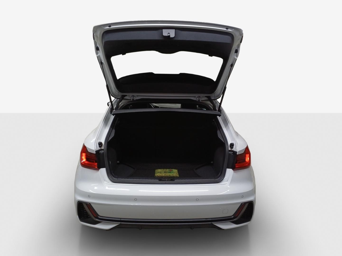 Bild über Audi A1 Sportback S line 30 TFSI 81 kW (110 PS) S tronic - for more details contact your dealer