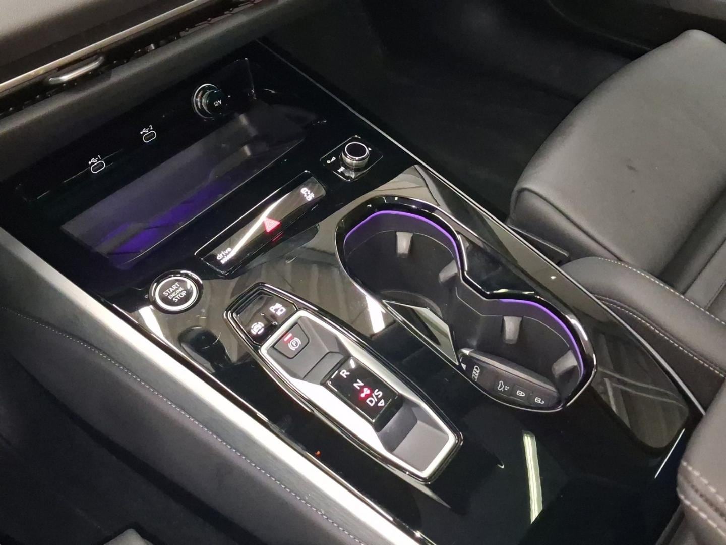 Bild über Audi A5 Avant TDI quattro 150 kW S tronic - für weitere Informationen kontaktieren Sie den Audi Partner