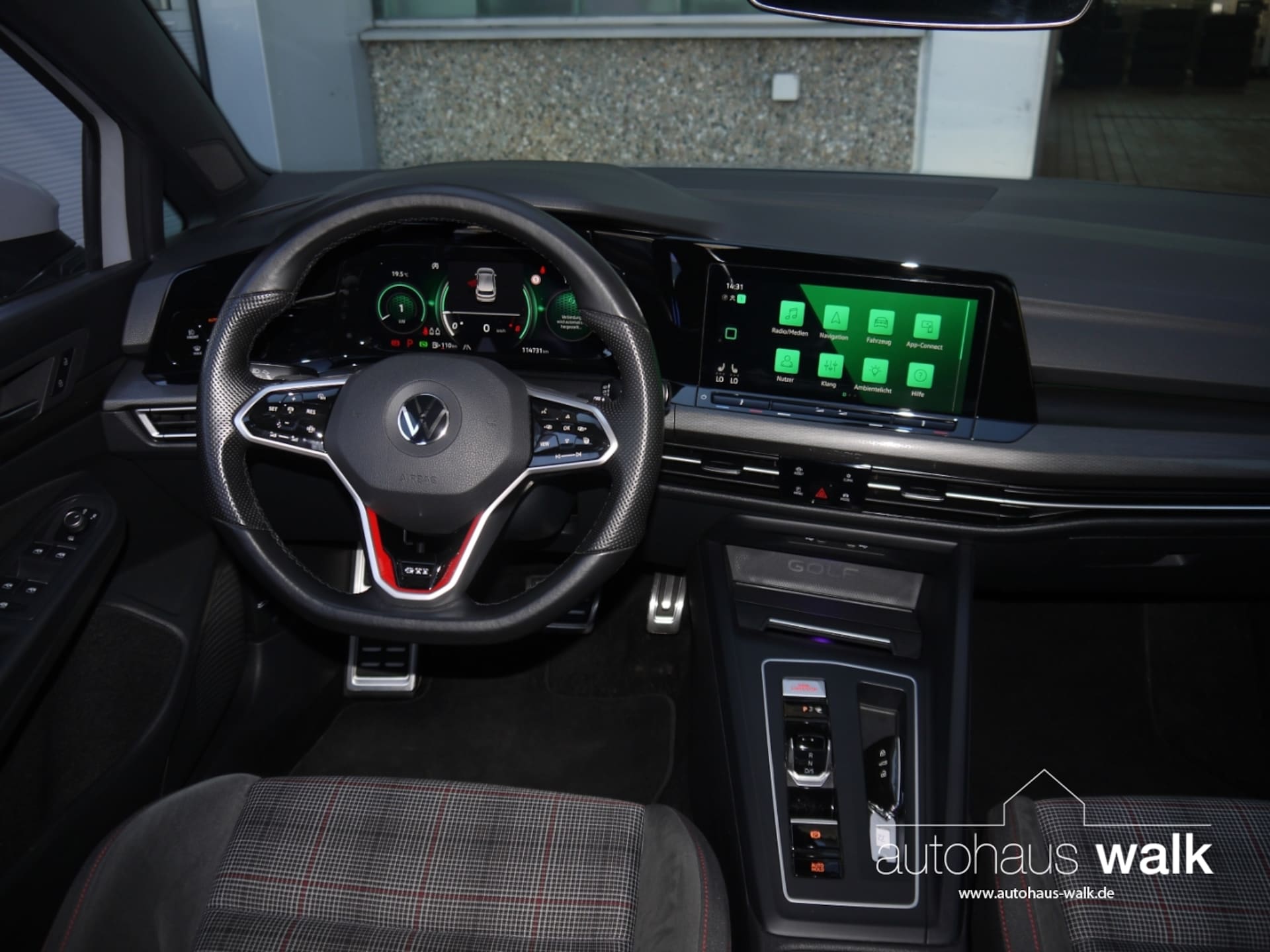 Volkswagen Golf GTI