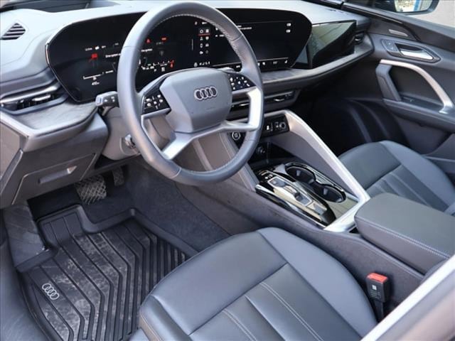 2025 Audi Q5 Premium Plus - Photo 13