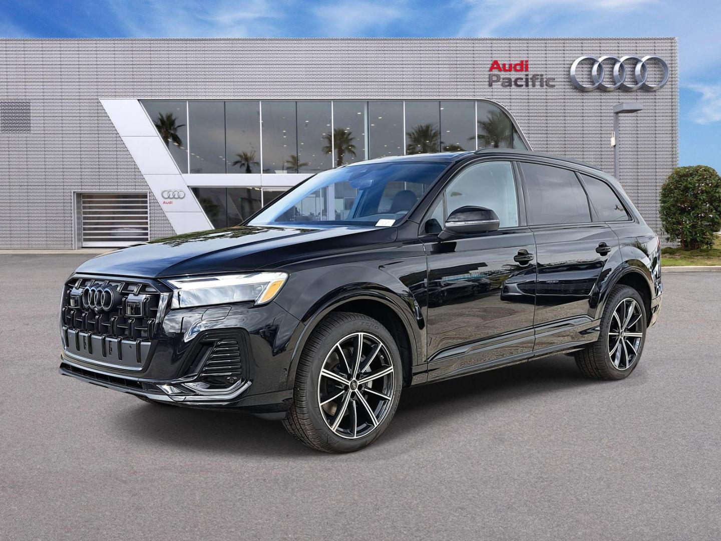 2026 Audi Q7 45 Premium Plus quattro Tiptronic's photo