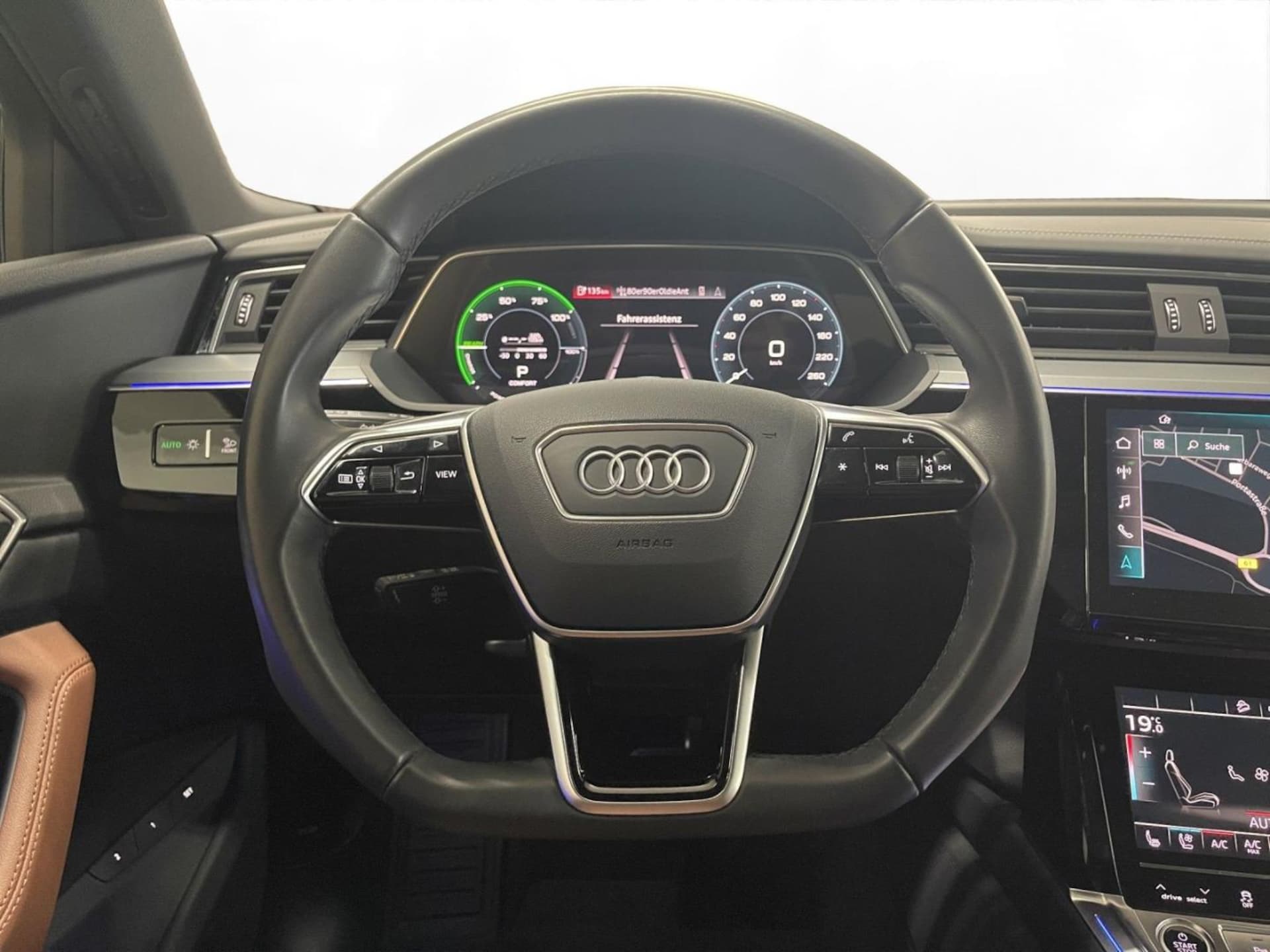 Audi e-tron S line
