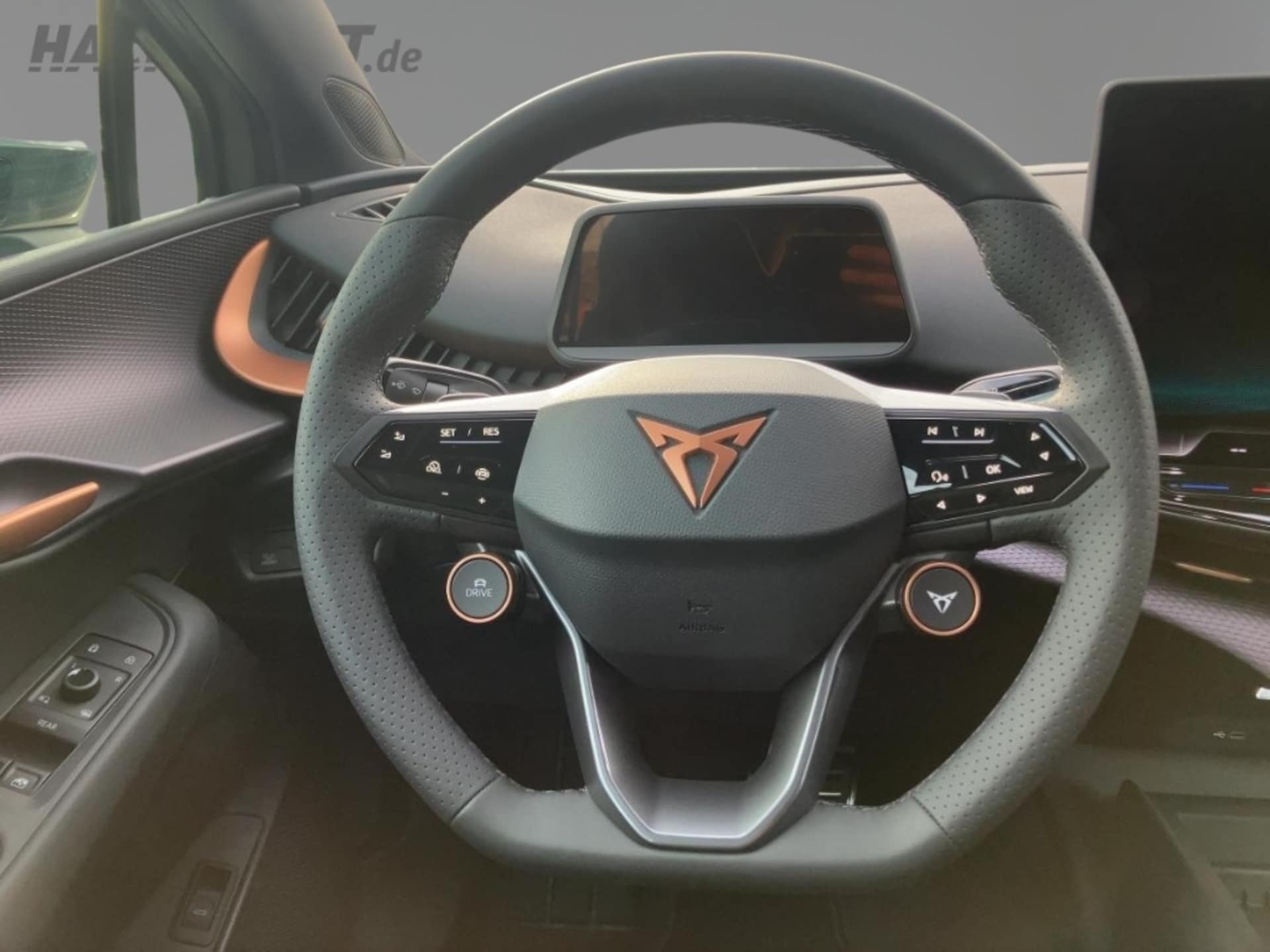 CUPRA Tavascan VZ