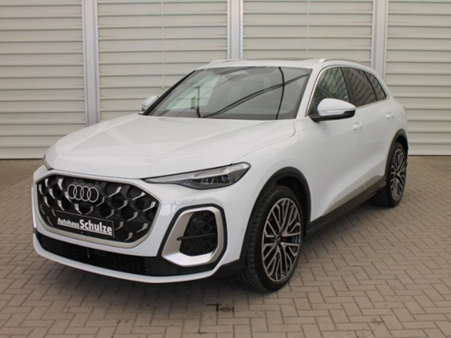 Bild über Audi SQ5 SUV TFSI 270 kW S tronic - für weitere Informationen kontaktieren Sie den Audi Partner