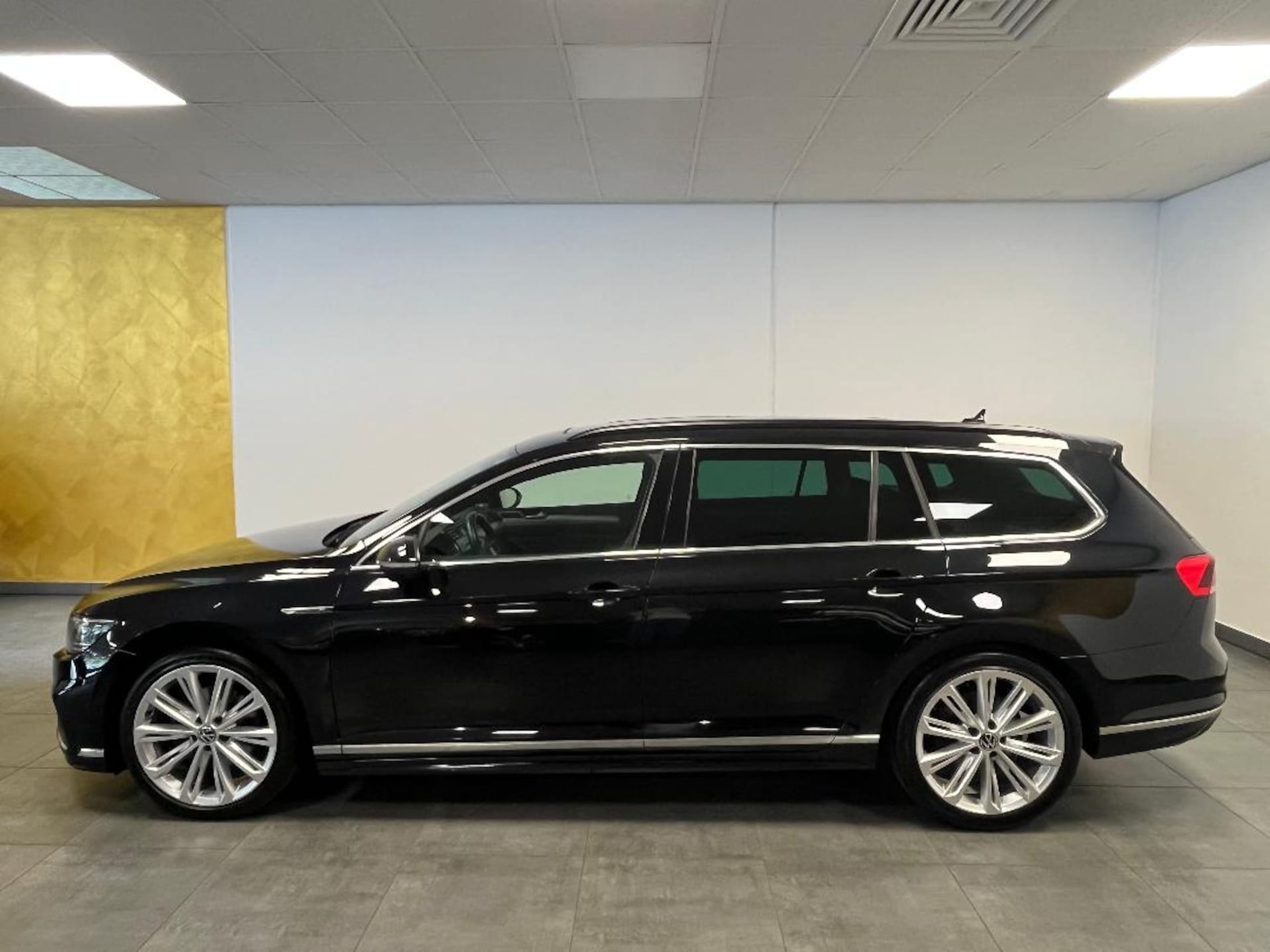 Volkswagen Passat Variant R-Line