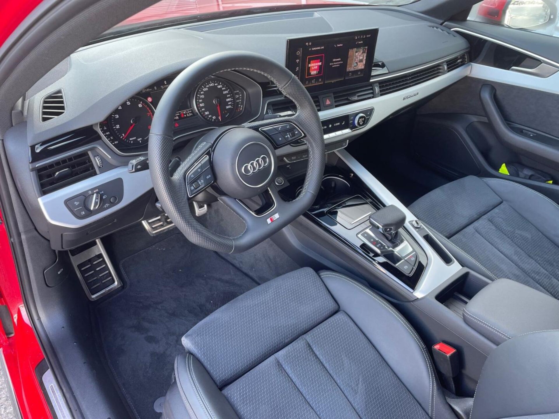 Audi A4 Avant S line