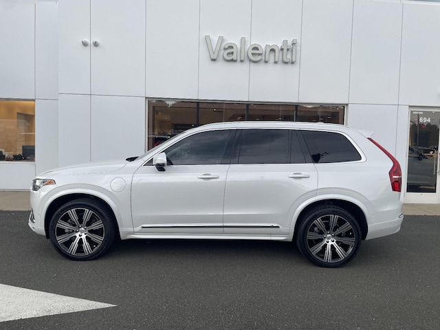 2025 Volvo XC90 Plug-In Hybrid