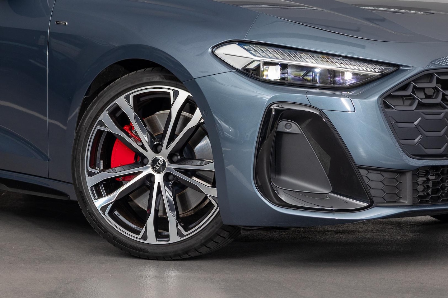 Image about Audi A5 Avant TFSI e e-hybrid quattro 270 kW S tronic