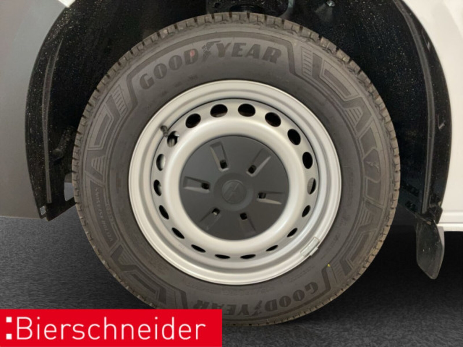 Volkswagen Transporter Kasten kurzer Radstand – Bild 8