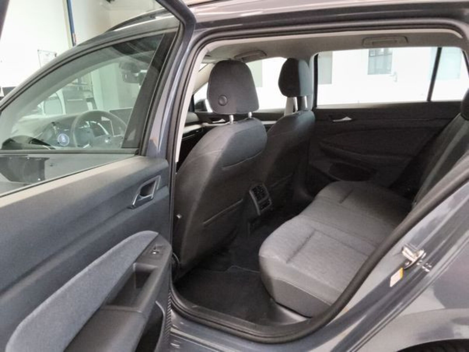 Volkswagen Golf Variant – Bild 11