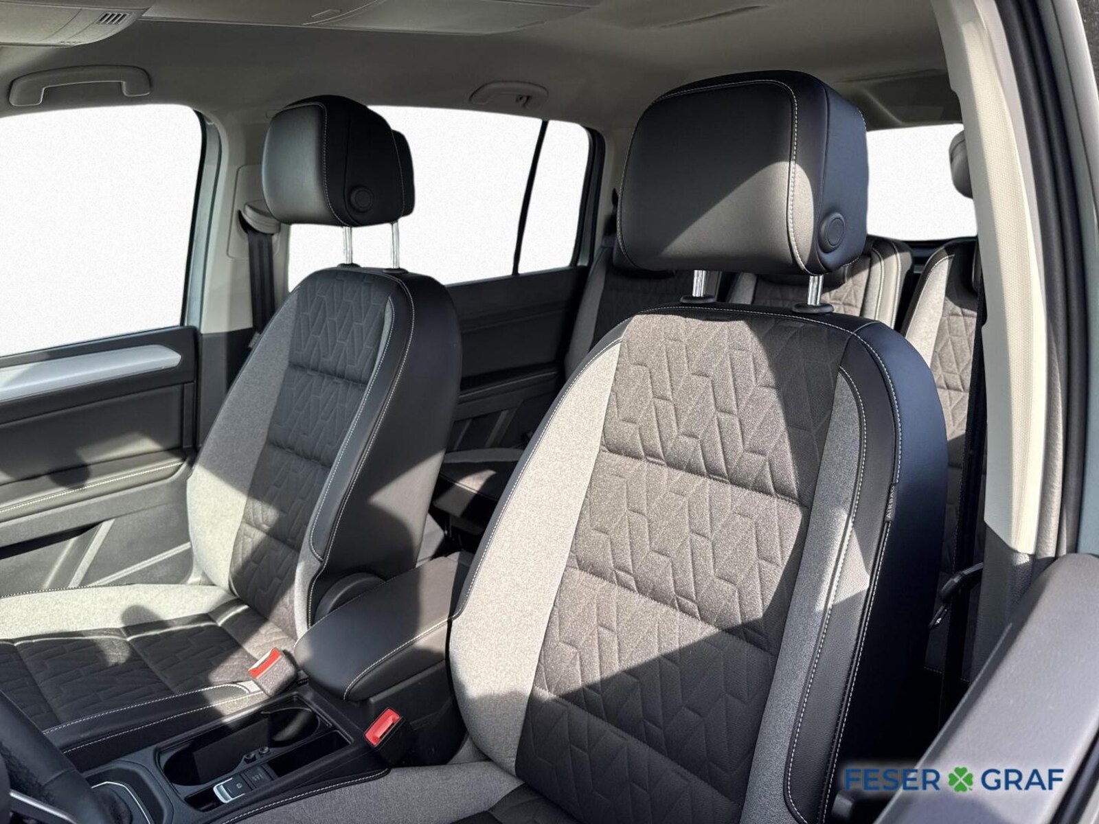 Volkswagen Touran – Bild 10