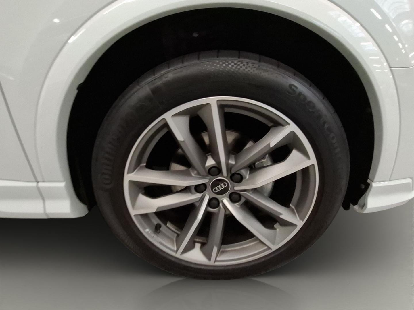 Bild über Audi Q3 S line 35 TDI S tronic - für weitere Informationen kontaktieren Sie den Audi Partner