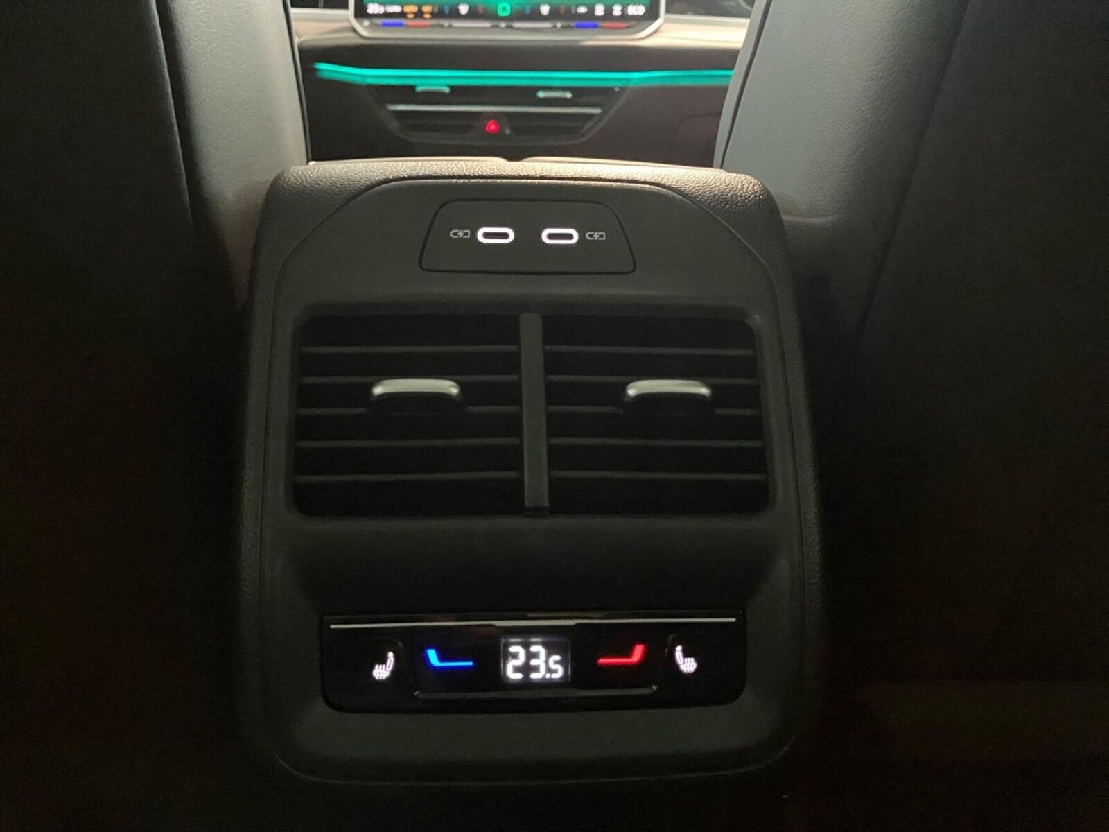 Volkswagen Passat – Bild 14