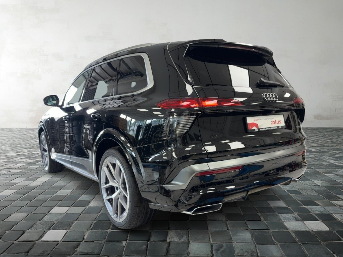 Bild über Audi Q7 SUV TDI quattro 220 kW tiptronic - für weitere Informationen kontaktieren Sie den Audi Partner