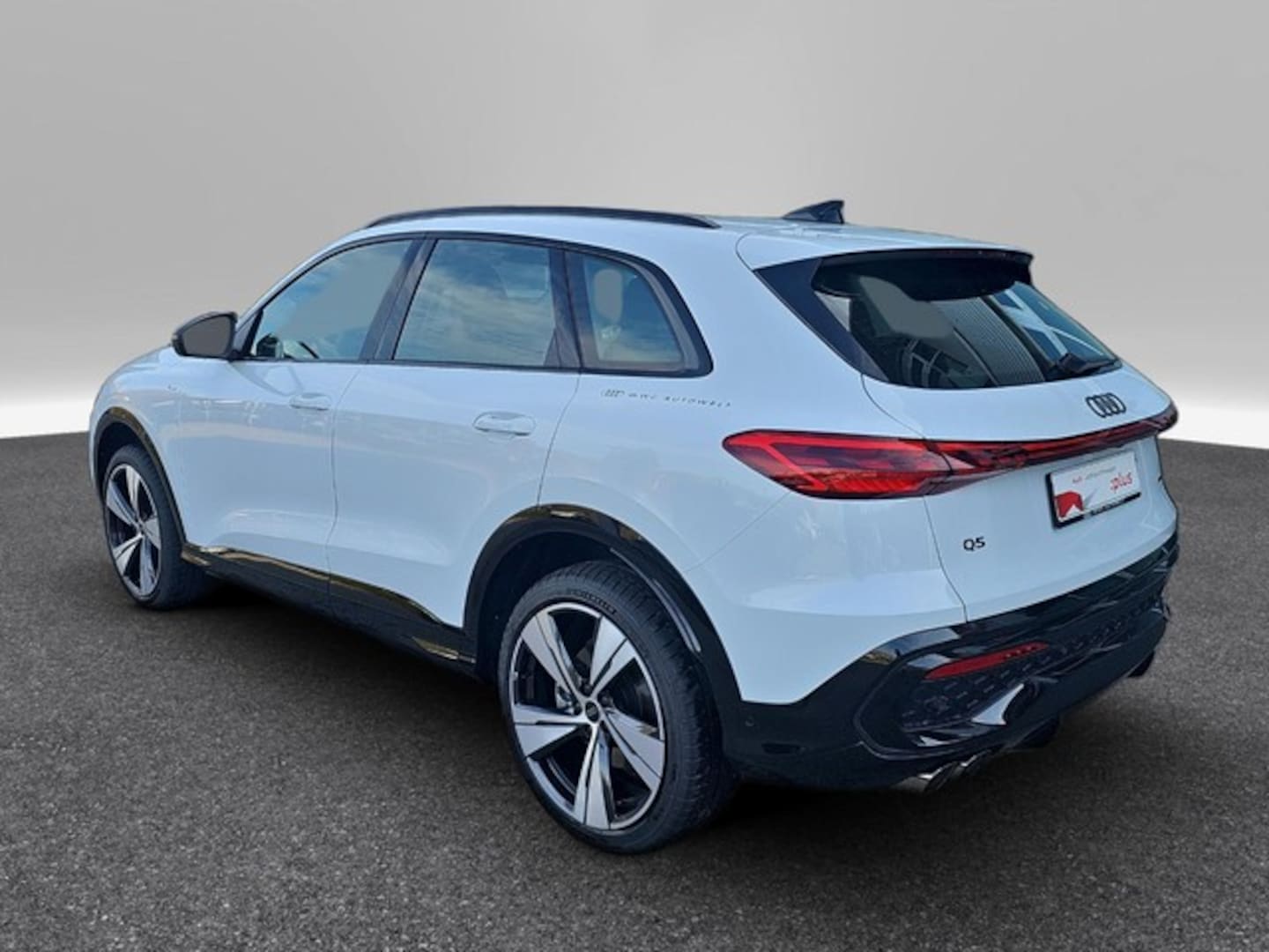 Bild über Audi Q5 SUV TDI quattro 150 kW S tronic - für weitere Informationen kontaktieren Sie den Audi Partner