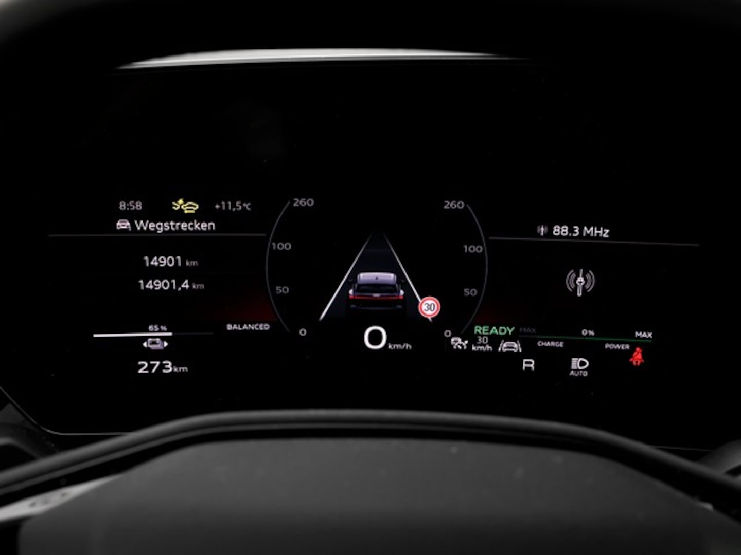 Bild über Audi Q6 SUV e-tron e-tron performance - für weitere Informationen kontaktieren Sie den Audi Partner