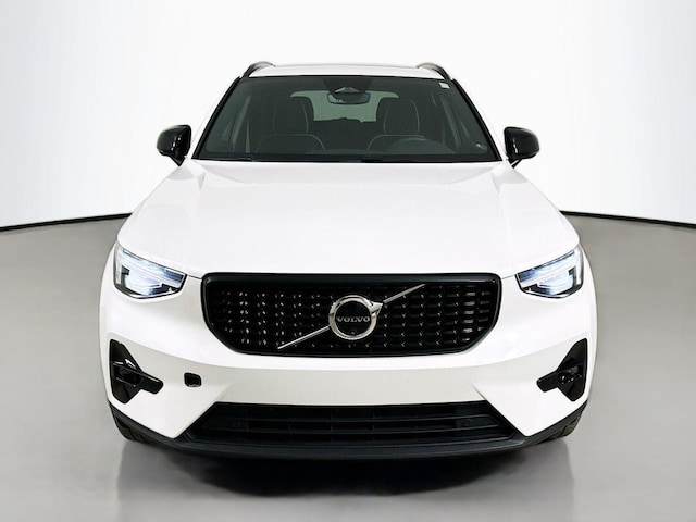 2024 Volvo XC40
