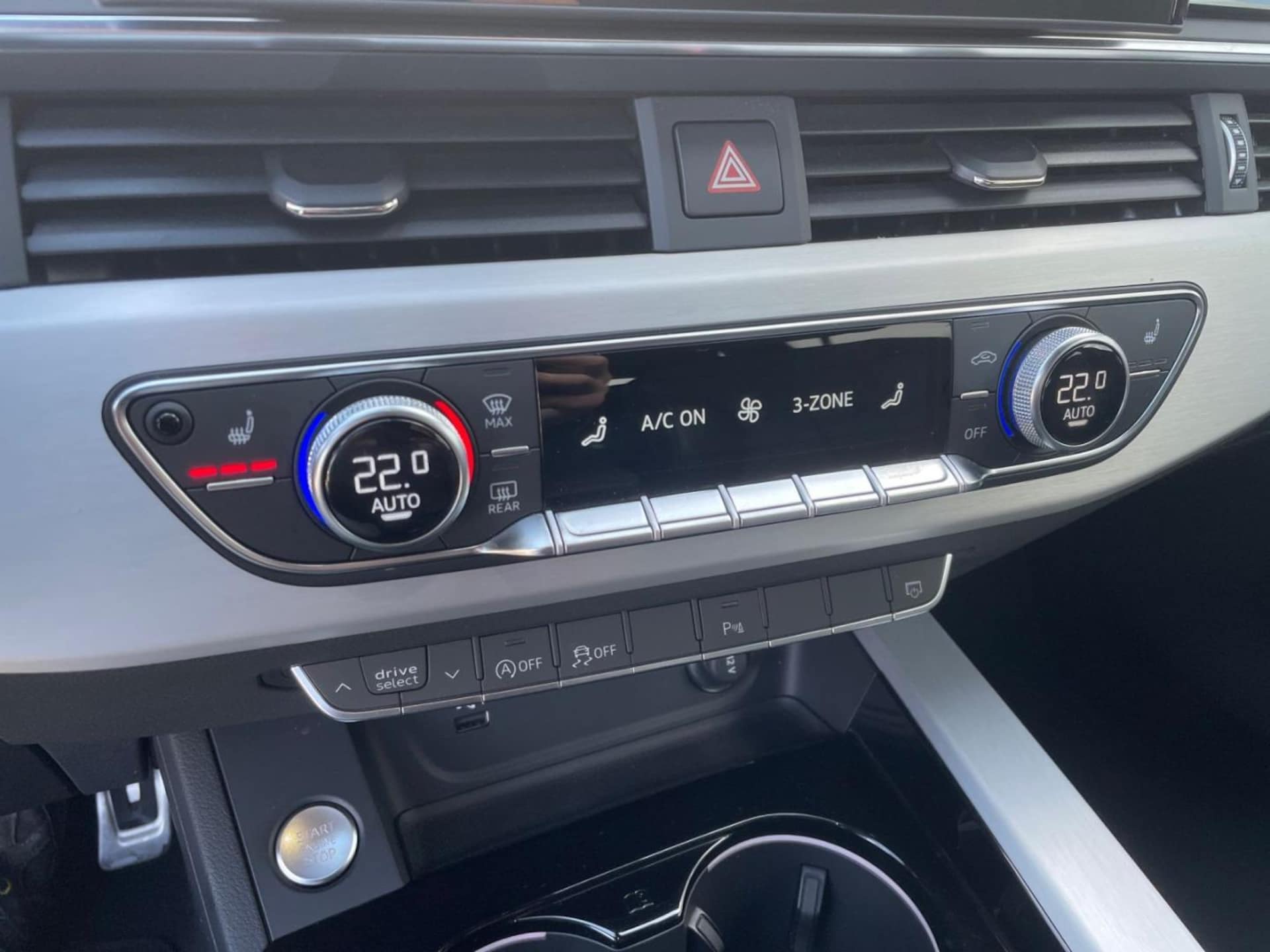 Audi A4 Avant S line