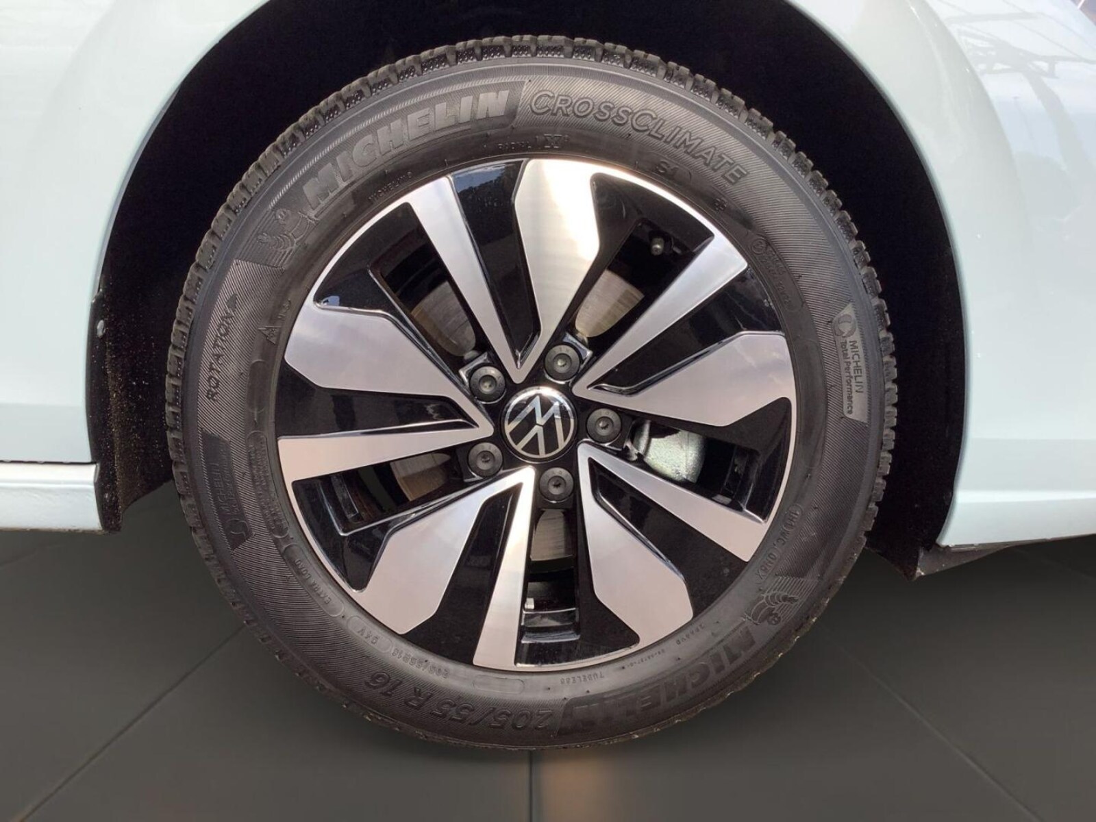Volkswagen Golf Variant – Bild 7