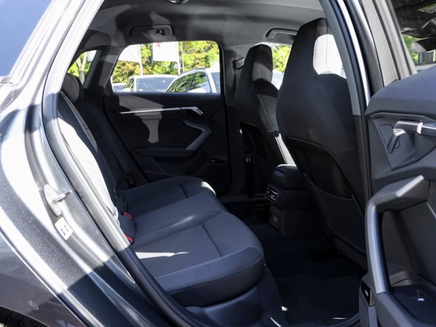 Bild über Audi A3 Sportback S line 35 TFSI S tronic - für weitere Informationen kontaktieren Sie den Audi Partner