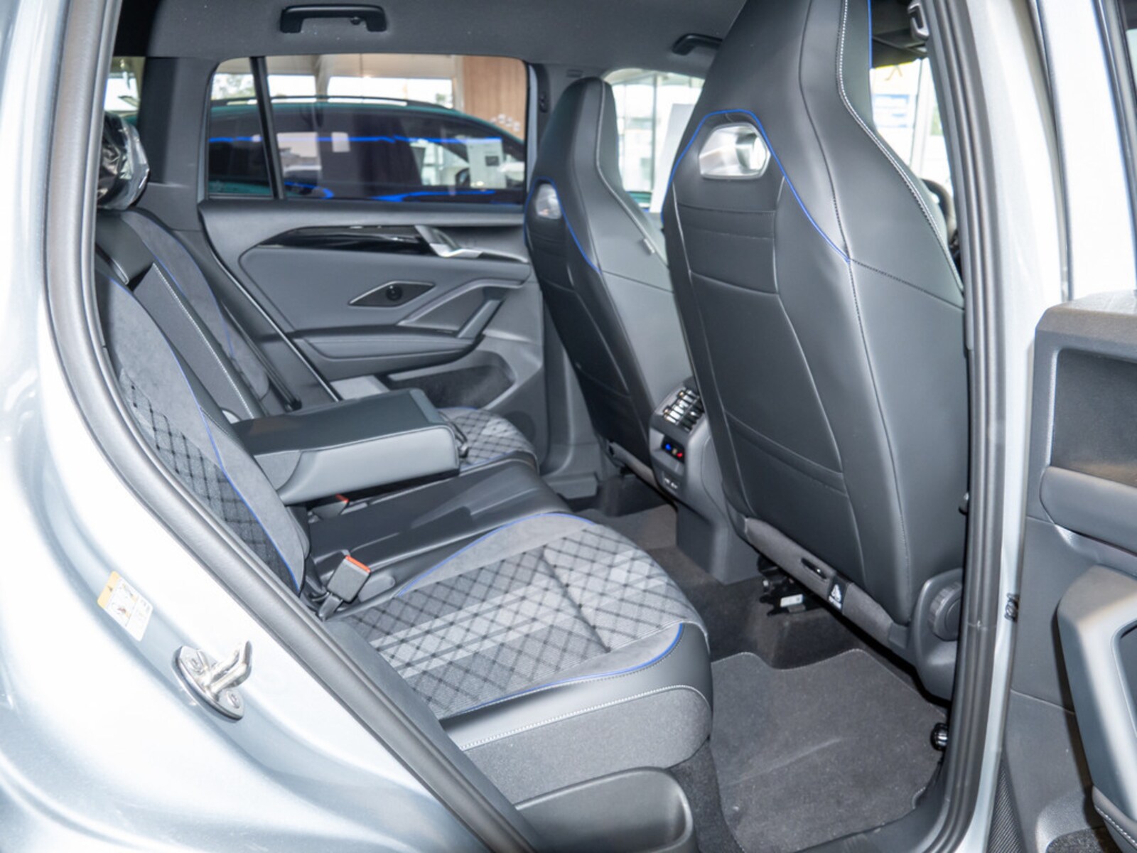 Volkswagen Tiguan – Bild 4