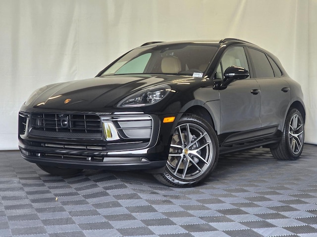 2025 Porsche Macan