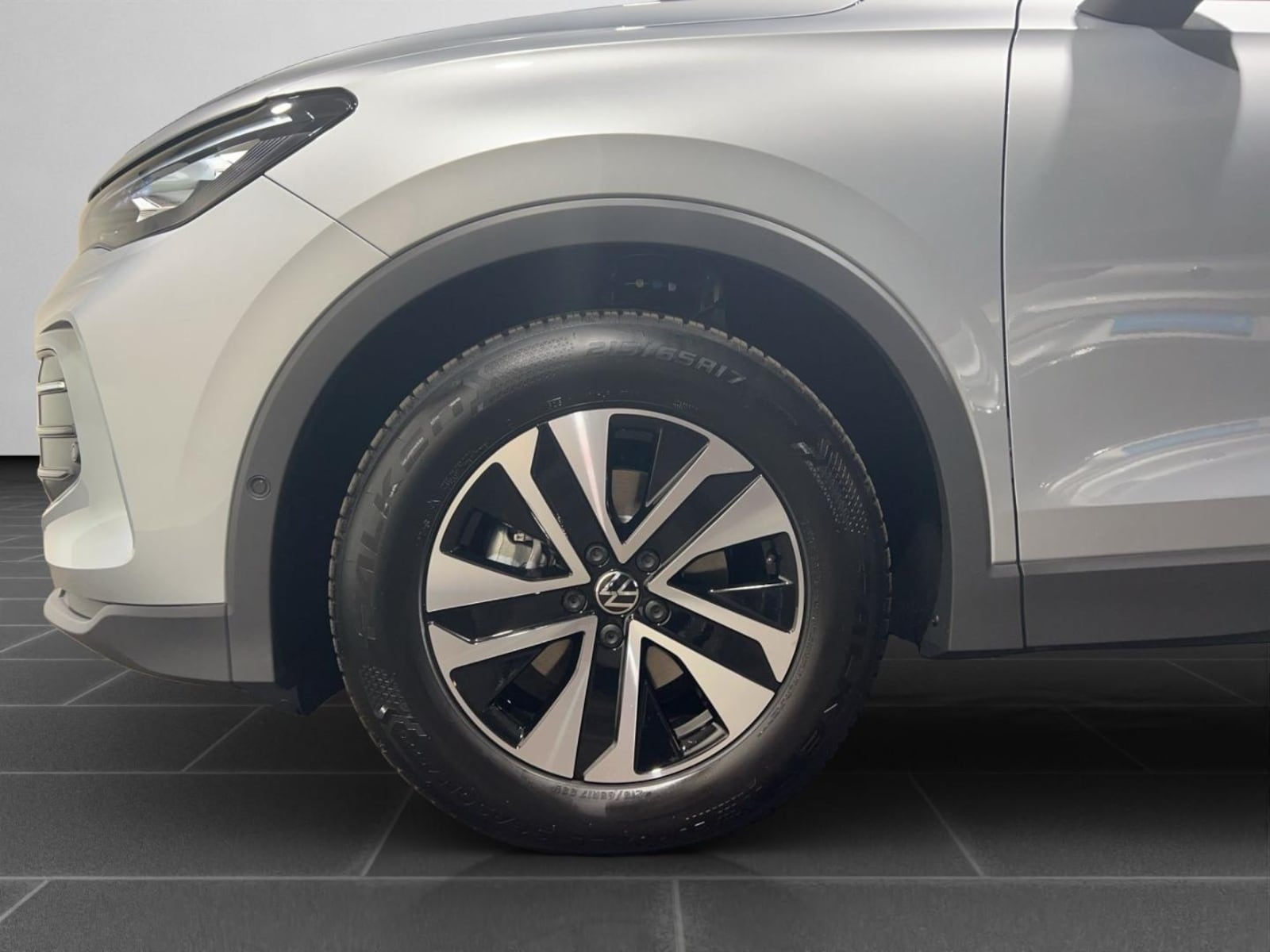 Volkswagen Tiguan – Bild 8