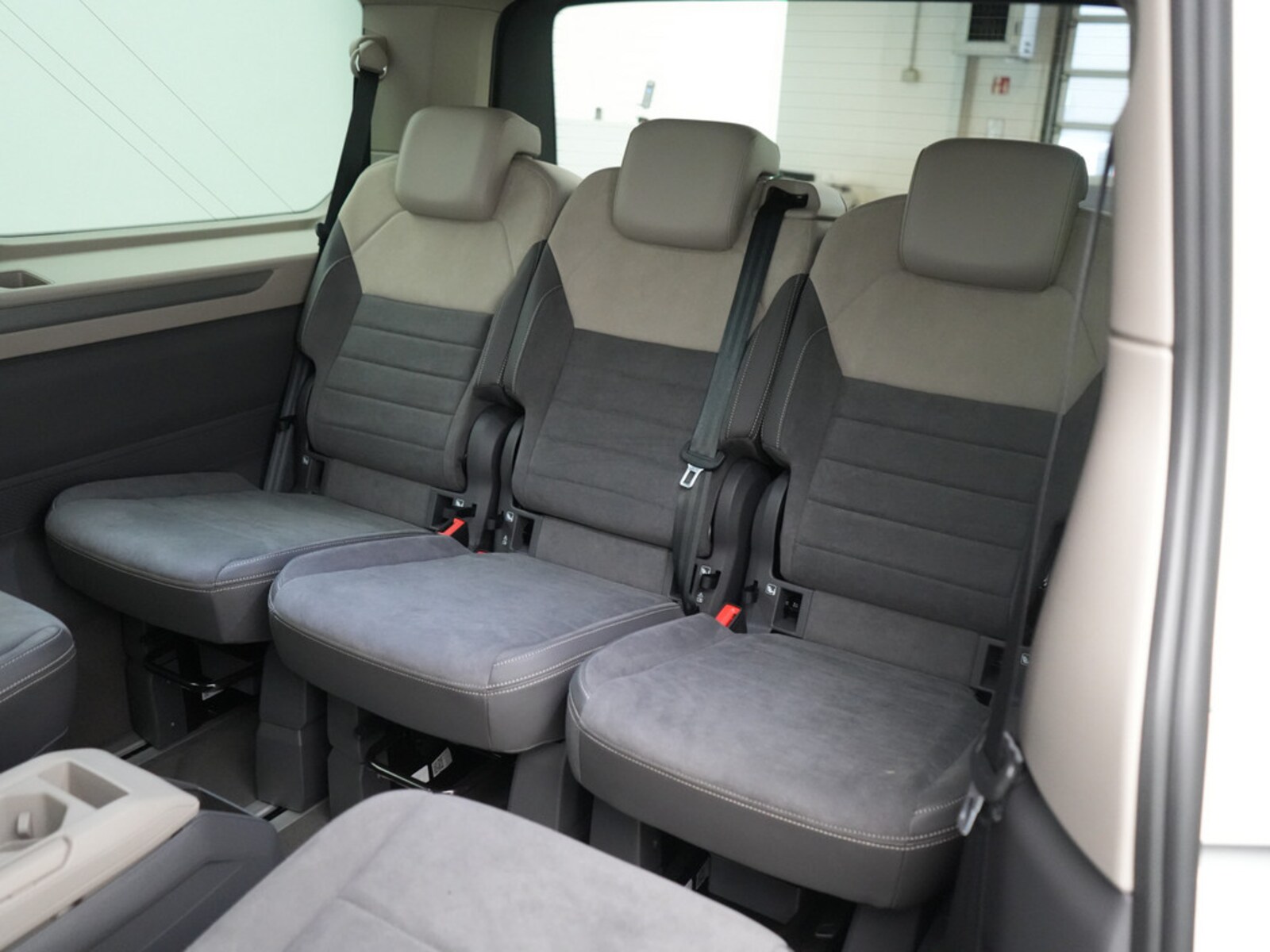 Volkswagen Multivan Langversion – Bild 13