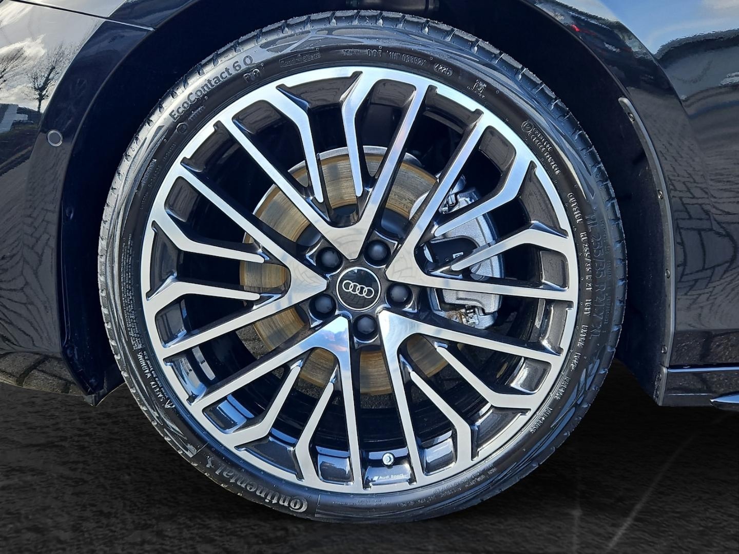 Bild über Audi A6 Avant TDI quattro 220 kW S tronic - für weitere Informationen kontaktieren Sie den Audi Partner