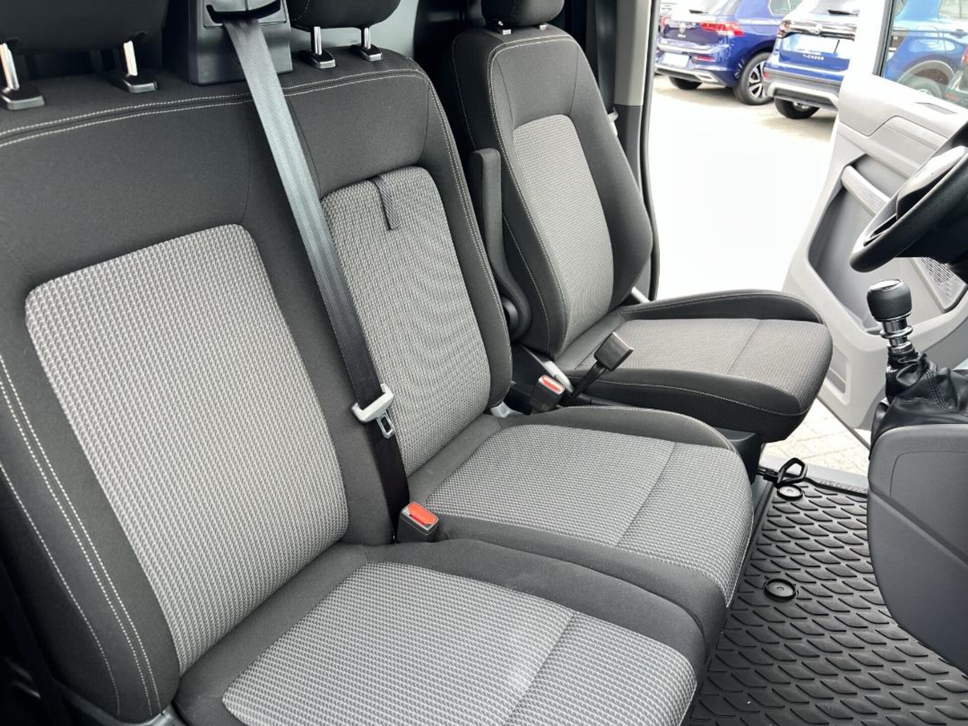 Volkswagen Transporter Kasten langer Radstand